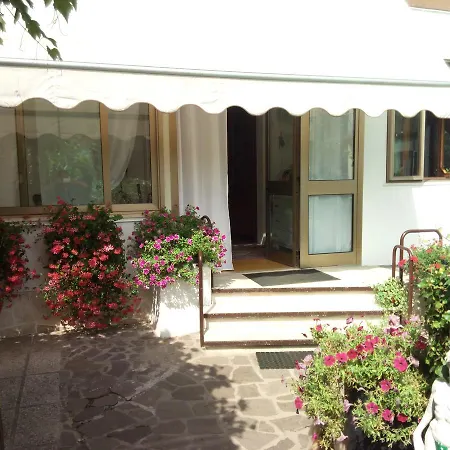 Vali Chalet